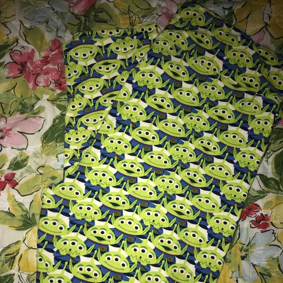 LuLaRoe Pants - Tc Toy story Aliens